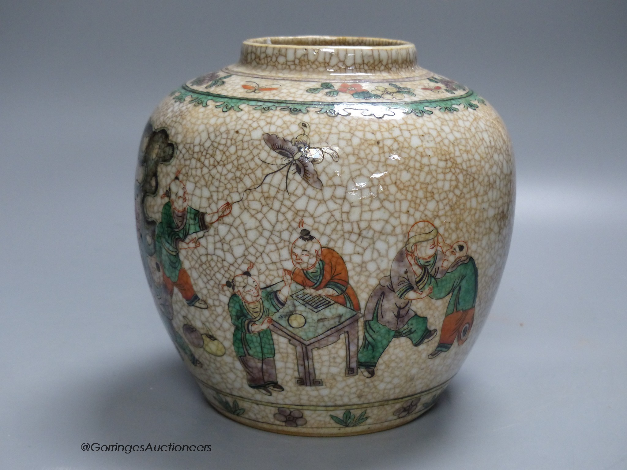 A Chinese famille verte crackle jar, early 20th century, 18cm high